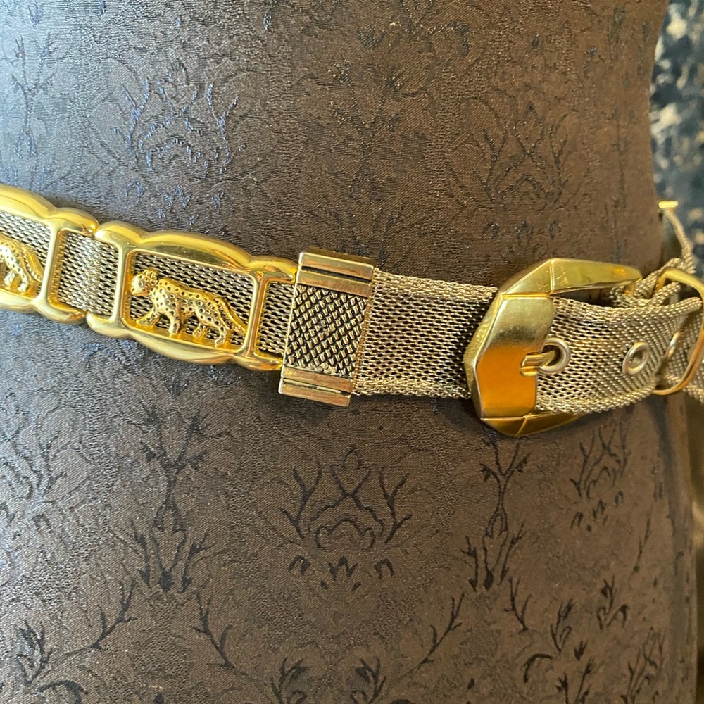 VINTAGE AUTHENTIC SILVER and gold TONE METAL MESH jaguar BELT - Picture 13 of 16